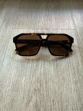 quay australia soundcheck dark tortoise brown vintage y2k aviator sunglasses NEW